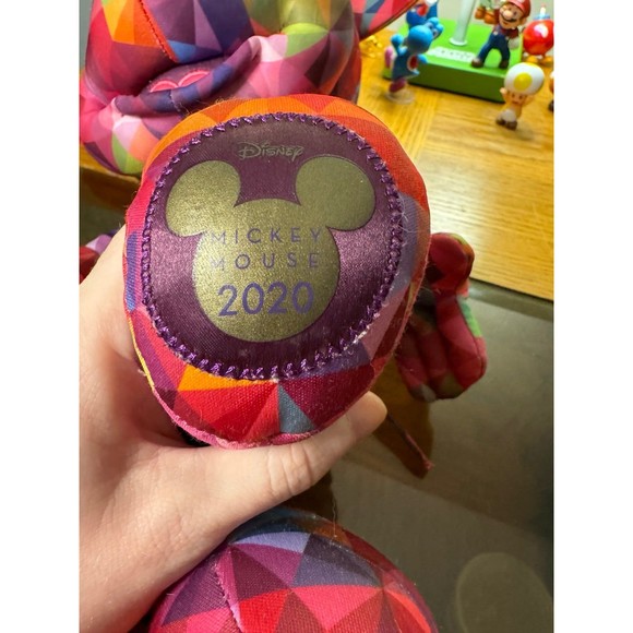 Disney Kaleidoscope of Color Mickey Mouse Plush 2020 Multicolor - Picture 4 of 4
